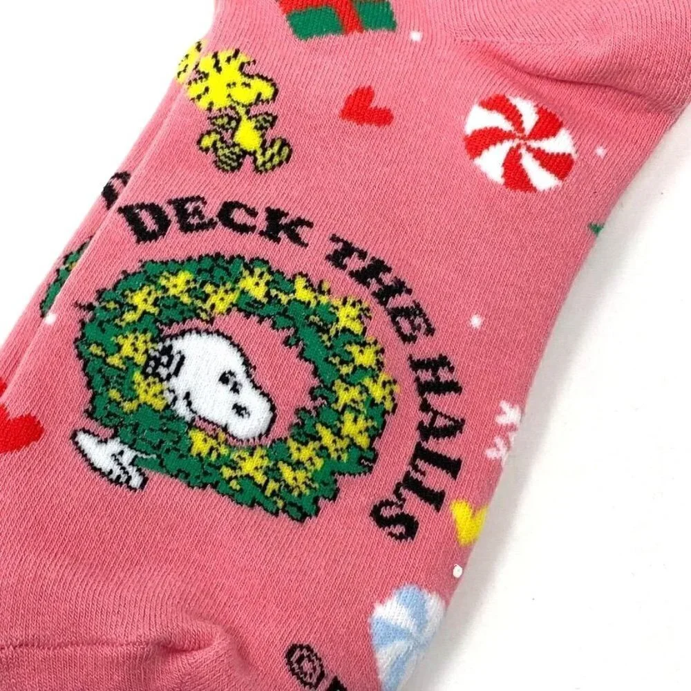 American Eagle Peanuts Crew Socks Holiday Deck the Halls Pink OS  B8
